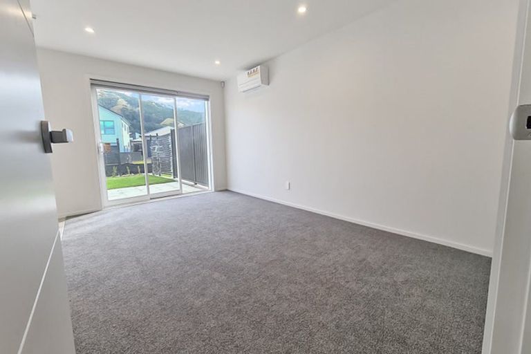 Photo of property in 15 Kamana Way, Kenepuru, Porirua, 5022