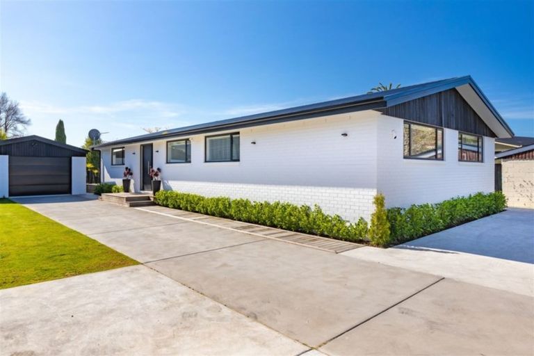 Photo of property in 2 Gunns Crescent, Cashmere, Christchurch, 8022