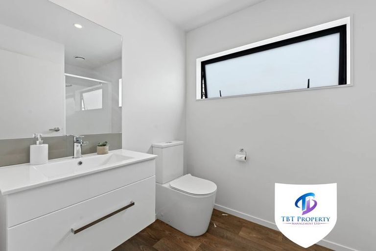 Photo of property in 43 Matawhanga Drive, Wattle Downs, Auckland, 2103