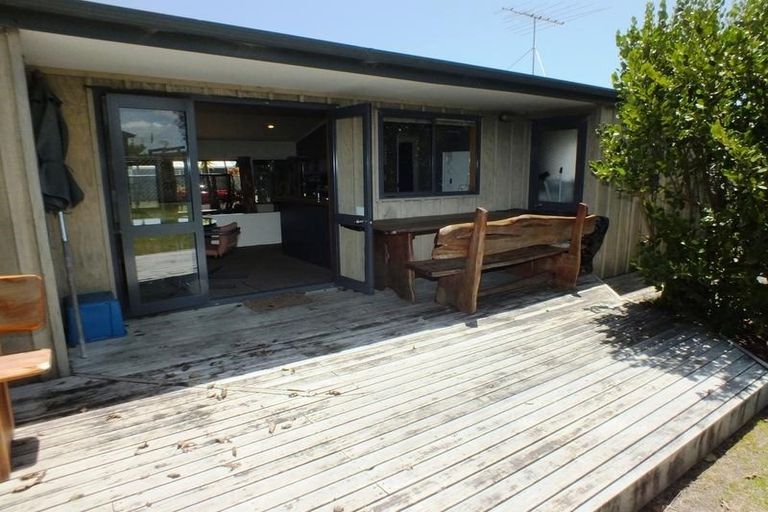 Photo of property in 137 Kowhai Avenue, Matarangi, Whitianga, 3592