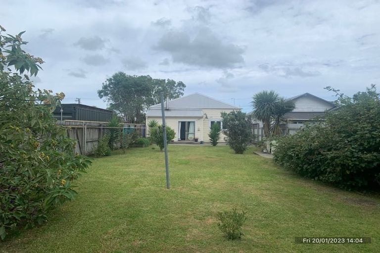 Photo of property in 61 Russell Street, Westport, 7825