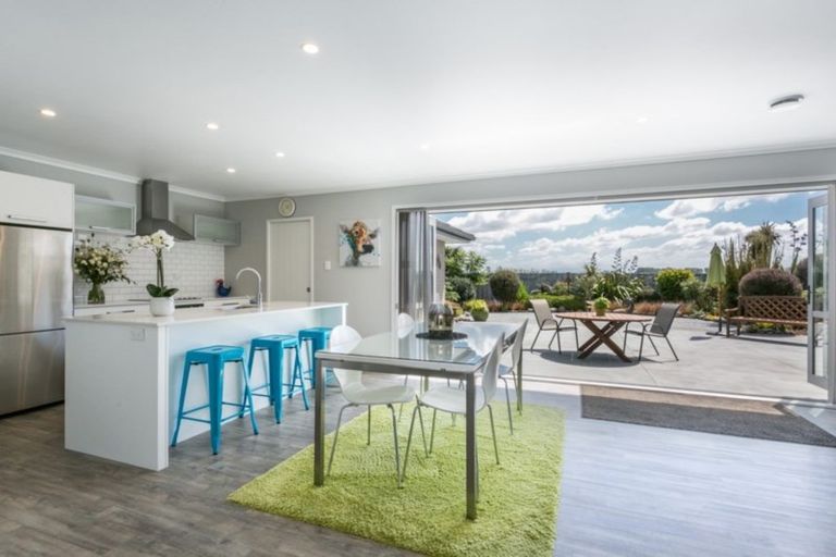 Photo of property in 11 Waitaha Place, Clive, 4102