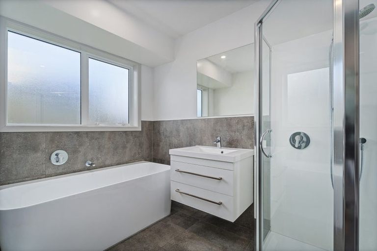 Photo of property in 37 Longreach Drive, Cooks Beach, Whitianga, 3591