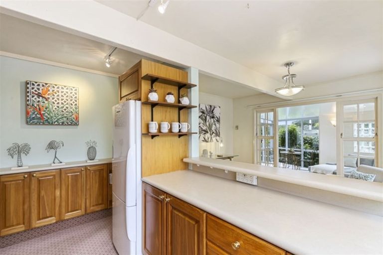 Photo of property in 1 Lanark Way, Northland, Wellington, 6012