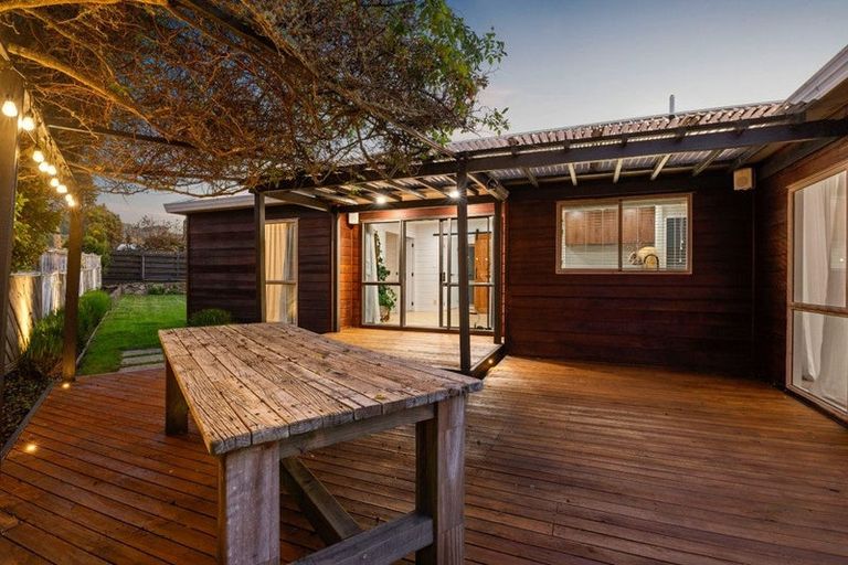 Photo of property in 13 Thelma Place, Lynmore, Rotorua, 3010