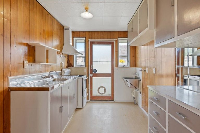 Photo of property in 2/80 Charles Street, Waltham, Christchurch, 8011