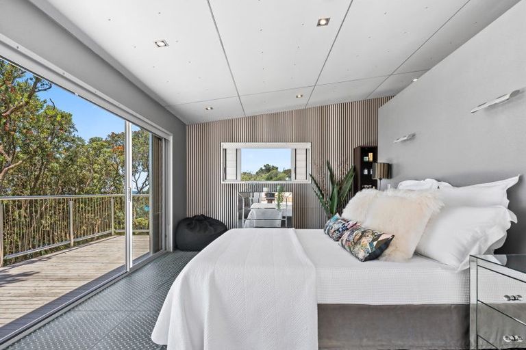 Photo of property in 1123 Cove Road, Langs Beach, Waipu, 0582