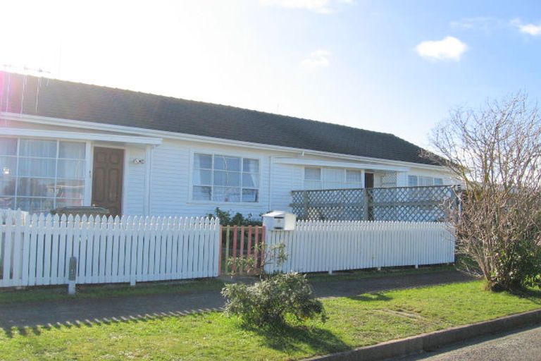 Photo of property in 4 Virginia Crescent, Feilding, 4702