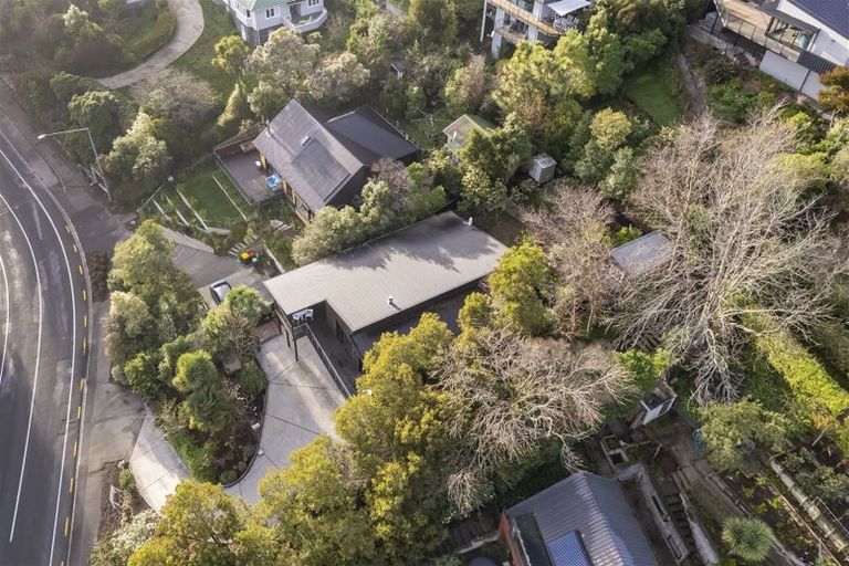 Photo of property in 300 Centaurus Road, Hillsborough, Christchurch, 8022