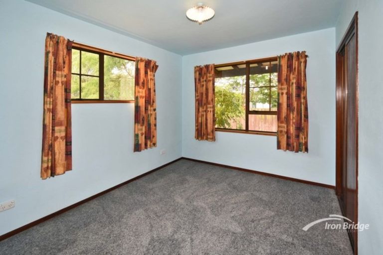 Photo of property in 47a Inwoods Road, Parklands, Christchurch, 8083