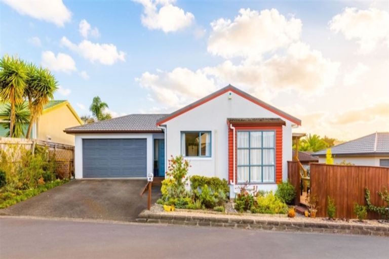 Photo of property in 72b Seabrook Avenue, New Lynn, Auckland, 0600