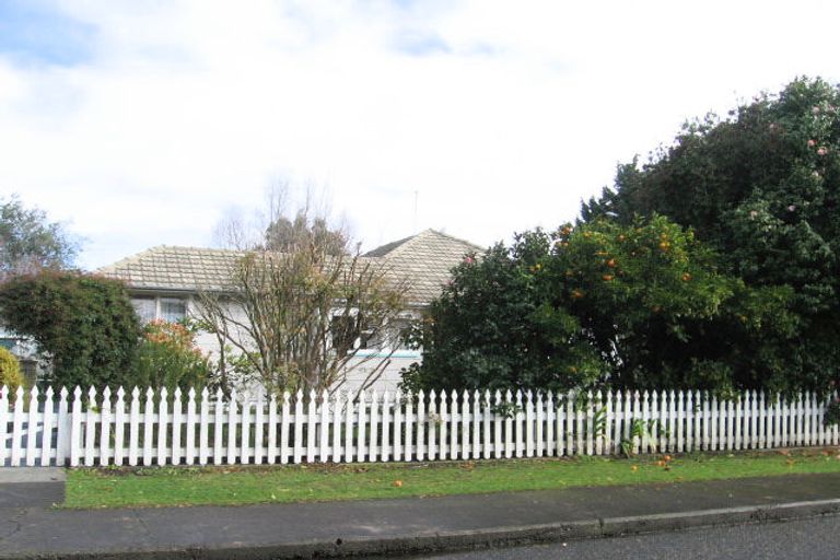 Photo of property in 701 Collinge Road, Mayfair, Hastings, 4122