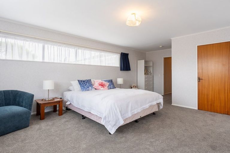 Photo of property in 15 Belvedere Avenue, Waikanae, 5036