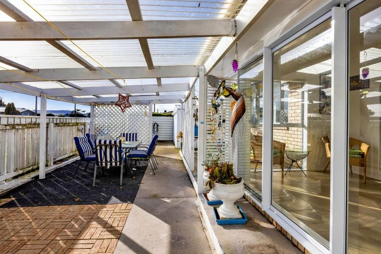 Photo of property in 26 Dixon Avenue, Hawera, 4610