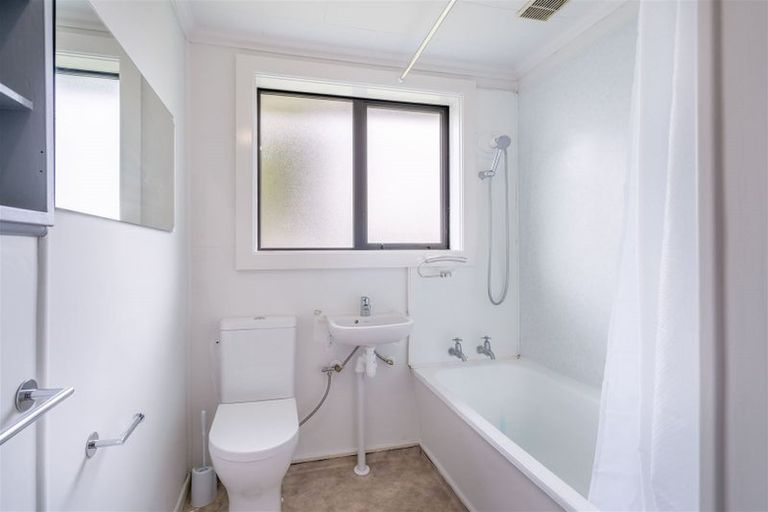 Photo of property in 1 Lyon Street, Glengarry, Invercargill, 9810