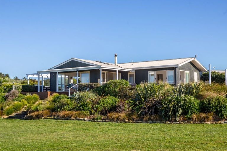 Photo of property in 6 Beach Road, Flat Point, Masterton, 5883