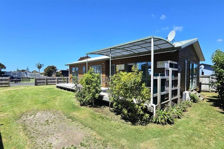 Photo of property in 192 Ngaio Drive, Matarangi, Whitianga, 3592