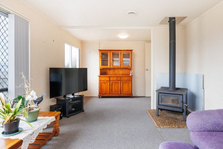 Photo of property in 20 Thomas Place, Foxton Beach, Foxton, 4815