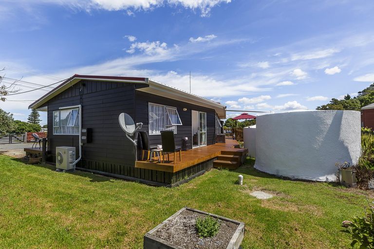 Photo of property in 562 Leigh Road, Whangateau, Warkworth, 0985