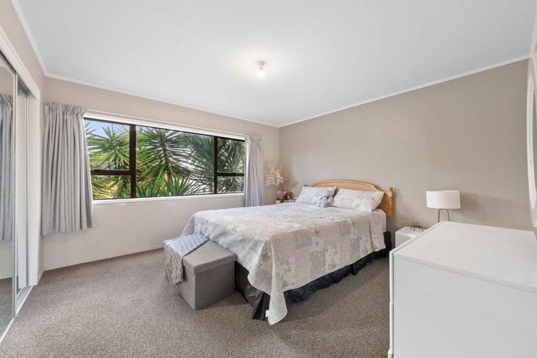 Photo of property in 31 Kellett Road, Ranui, Auckland, 0612