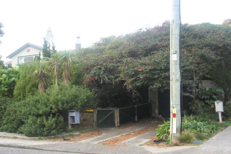 Photo of property in 140 Wellington Road, Paekakariki, 5034