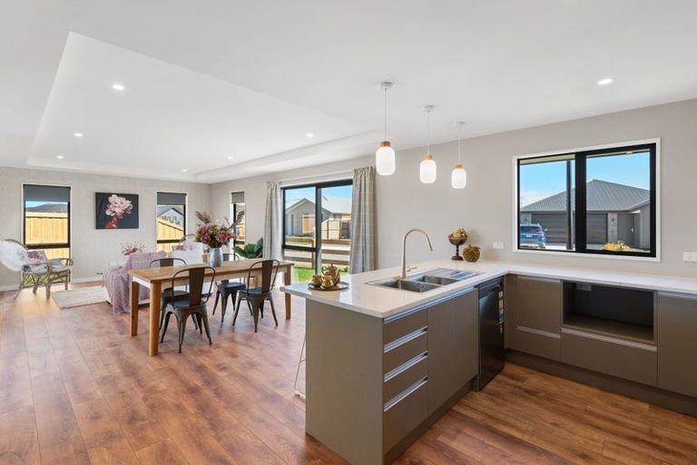 Photo of property in 2 Kotua Street, Woodend, 7610