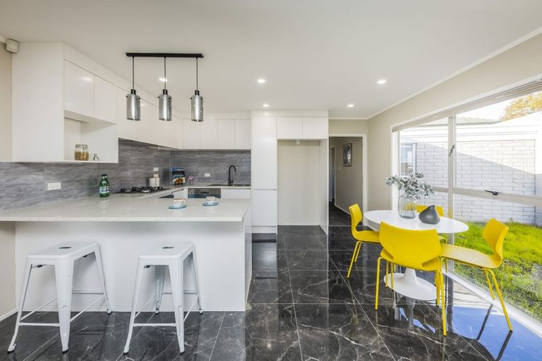 Photo of property in 3/57 Victoria Road, Papatoetoe, Auckland, 2025