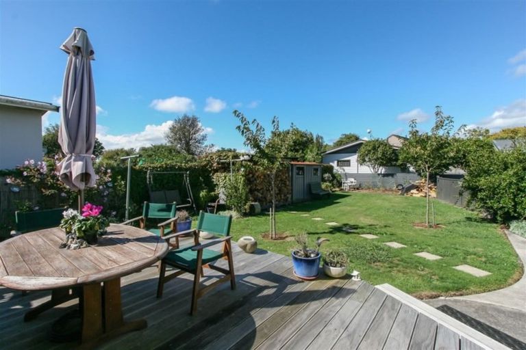 Photo of property in 27 Towai Street, Inglewood, 4330