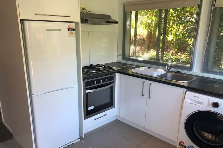 Photo of property in 40 Judkins Crescent, Cockle Bay, Auckland, 2014