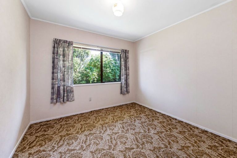 Photo of property in 2/35 Ti Nana Crescent, Henderson, Auckland, 0610