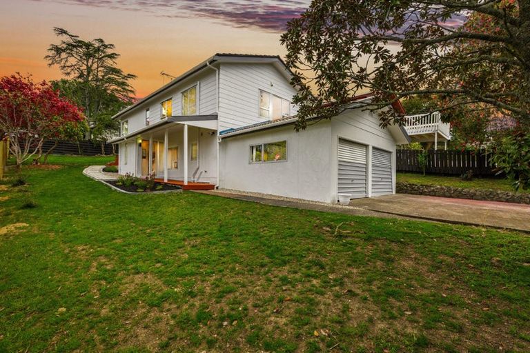 Photo of property in 17 Malmo Place, Massey, Auckland, 0614