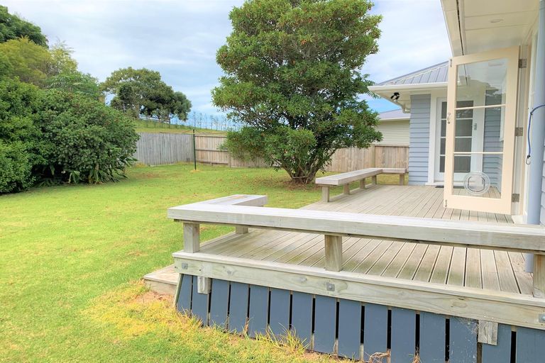 Photo of property in 9 Sandleigh Drive, Athenree, Katikati, 3177