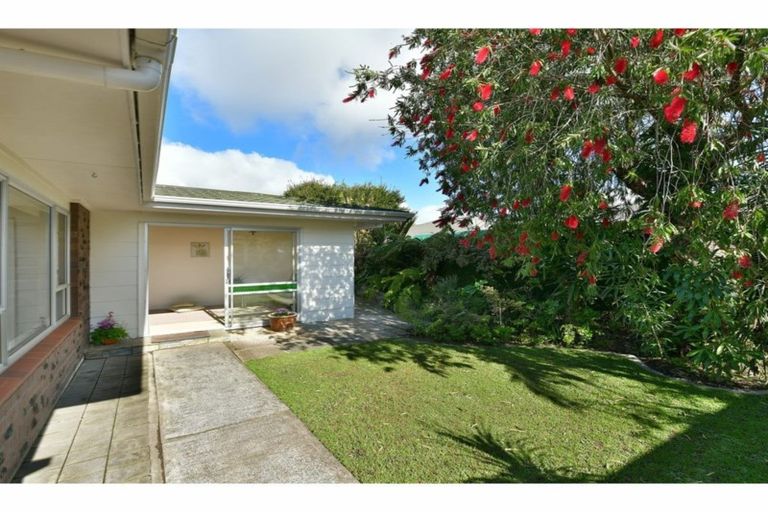 Photo of property in 2/14 Alice Avenue, Orewa, 0931