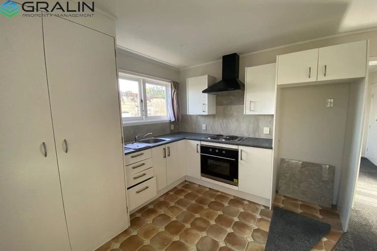 Photo of property in 27 Rimu Street, New Lynn, Auckland, 0600