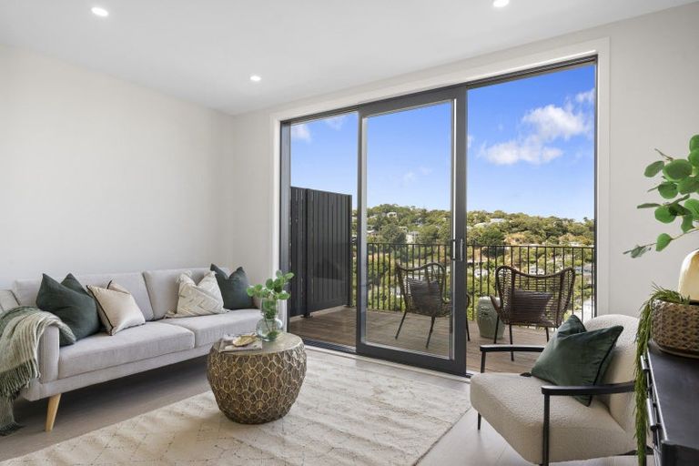 Photo of property in 62 Tiketike Way, Brooklyn, Wellington, 6021