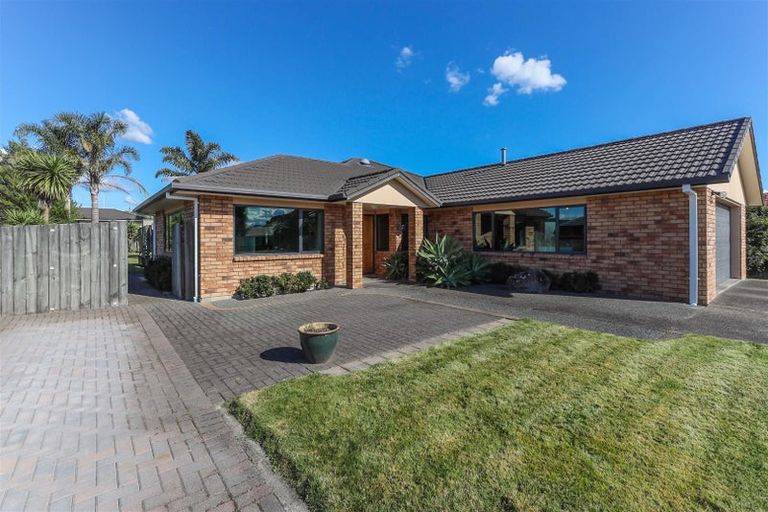 Photo of property in 20 Frame Place, Owhata, Rotorua, 3010
