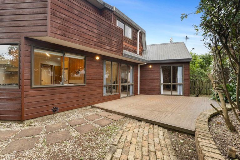 Photo of property in 1/5 Gulf Crest, Bucklands Beach, Auckland, 2012