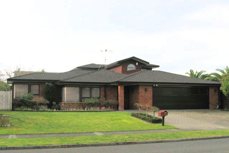 Photo of property in 7 Burn-murdoch Street, St Andrews, Hamilton, 3200