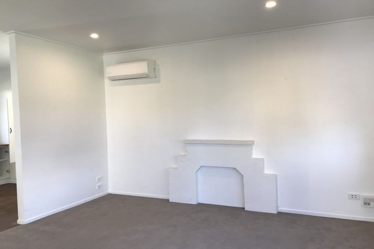 Photo of property in 28 Victoria Road, Mount Maunganui, 3116
