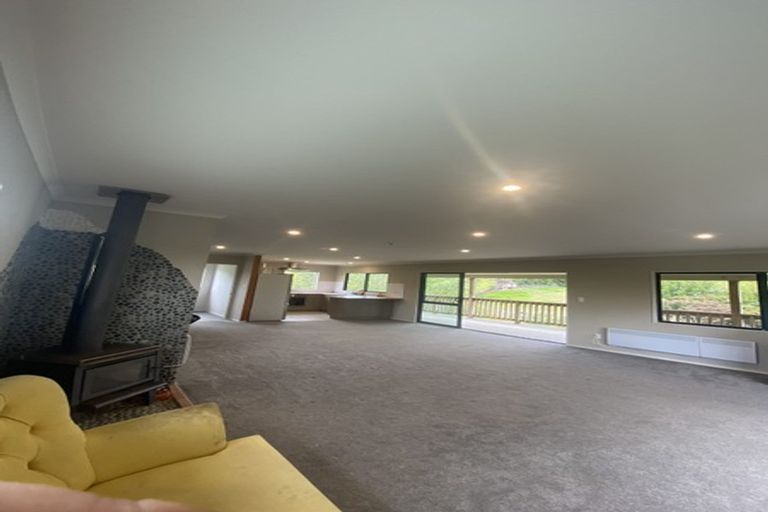 Photo of property in 172 Paraite Road, Paraite, New Plymouth, 4373