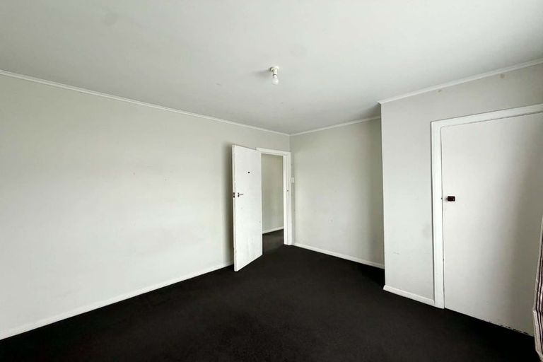 Photo of property in 20 Cook Street, Marfell, New Plymouth, 4310