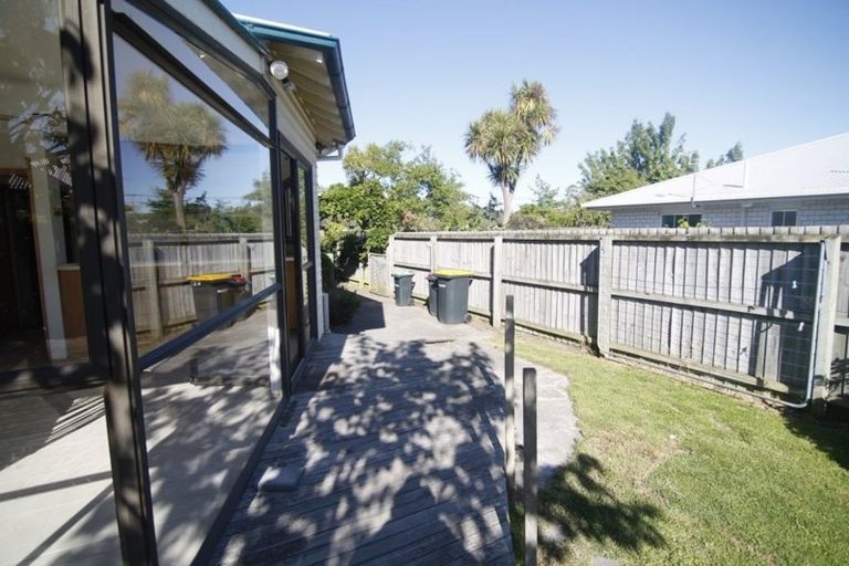Photo of property in 2/9 Ngaio Street, Saint Martins, Christchurch, 8022