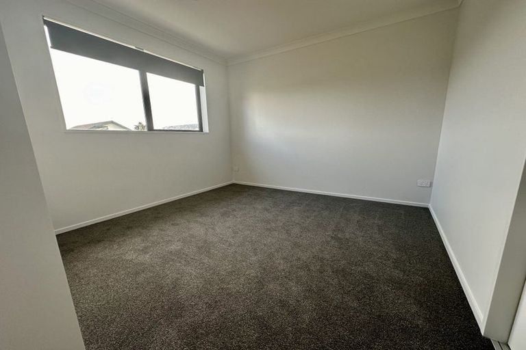 Photo of property in 6c Jern Place, Eastern Beach, Auckland, 2012