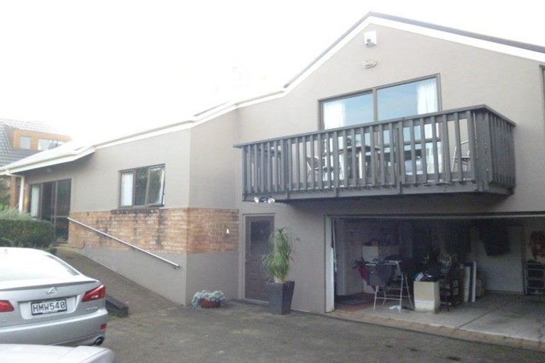 Photo of property in 111 Glenmore Road, Sunnyhills, Auckland, 2010