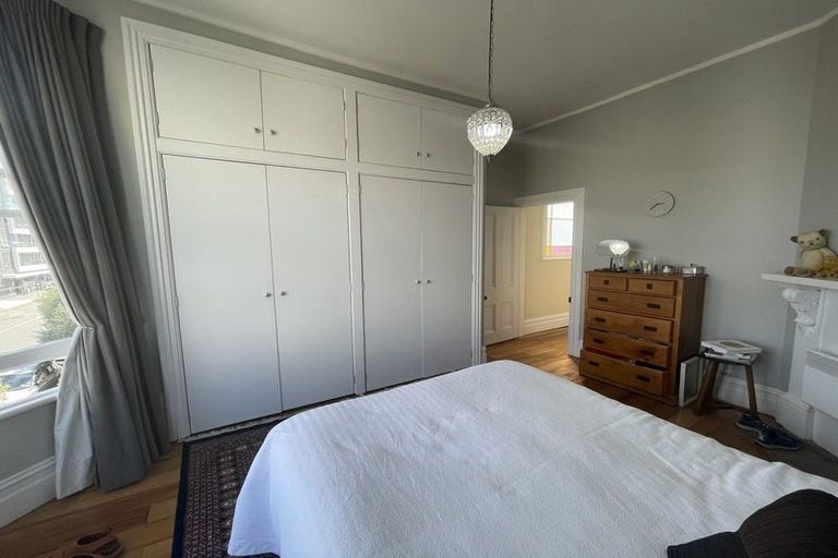 Photo of property in 15 Elizabeth Street, Mount Victoria, Wellington, 6011