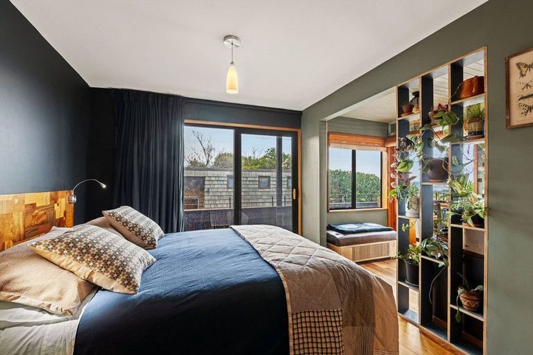 Photo of property in 198a Mount Pleasant Road, Mount Pleasant, Christchurch, 8081