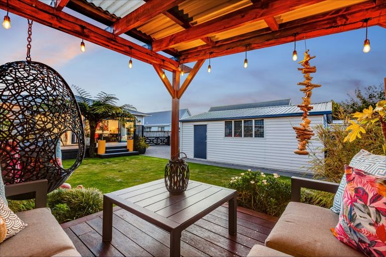 Photo of property in 15 North Street, Petone, Lower Hutt, 5012