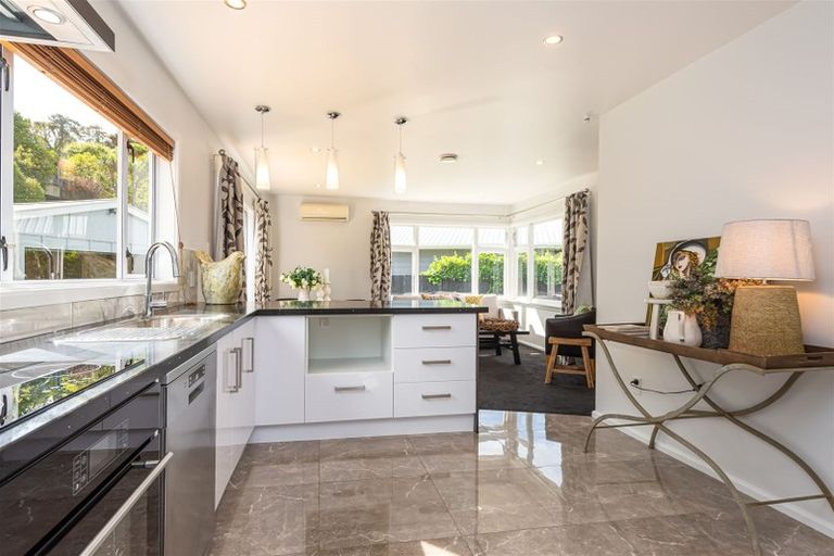 Photo of property in 27 Bishopsworth Street, Hillsborough, Christchurch, 8022