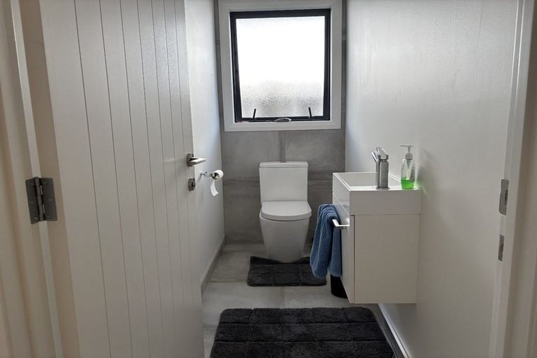 Photo of property in 51 Freedom Drive, Kelvin Grove, Palmerston North, 4414