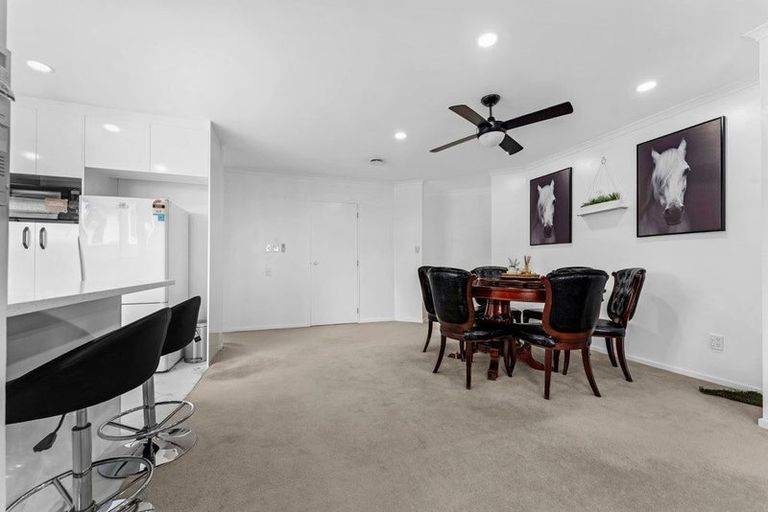 Photo of property in 2/7 Ruth Street, Manurewa, Auckland, 2102